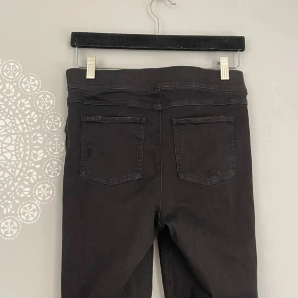 Spanx Distressed Denim Leggings in Vintage Black Size Medium - Picture 7 of 7